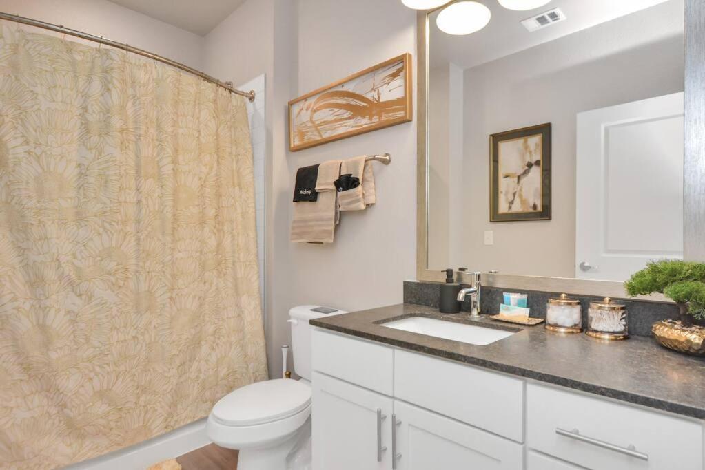 The Golden Treasure Near Kemah Boardwalk! Apartment Exterior photo
