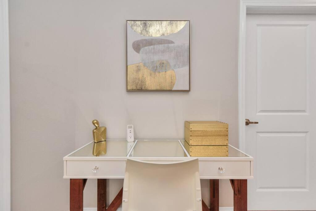 The Golden Treasure Near Kemah Boardwalk! Apartment Exterior photo